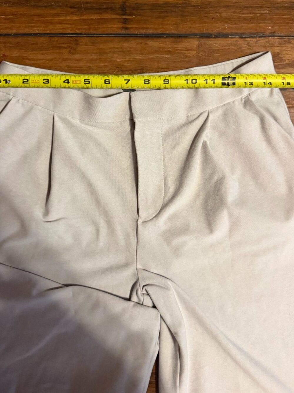 Vuori Khaki Wide Leg Relaxed Fit Elevation Trouser, Size M - Picture 8 of 11